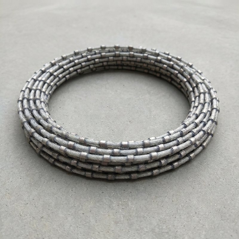 Coil of monowire diamond wire